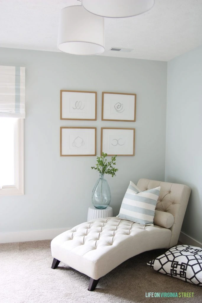 craft-room-chaise-lounge